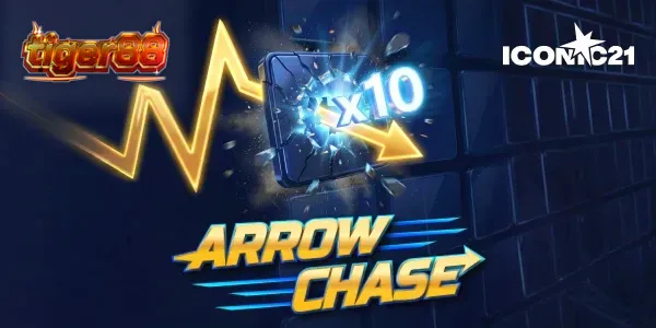Tampilan visual grid permainan Arrow Chase dengan panah yang bergerak